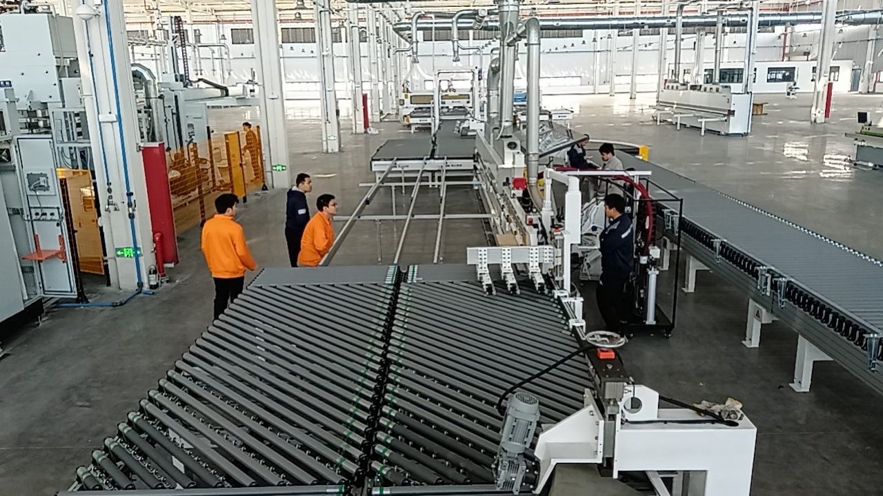 2026 定制酒店家具 ERP 管理软件选型要点封面